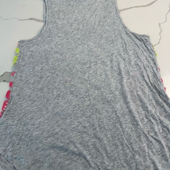 Colorful Geometric Sequin Tank Top - Picture 4 of 4